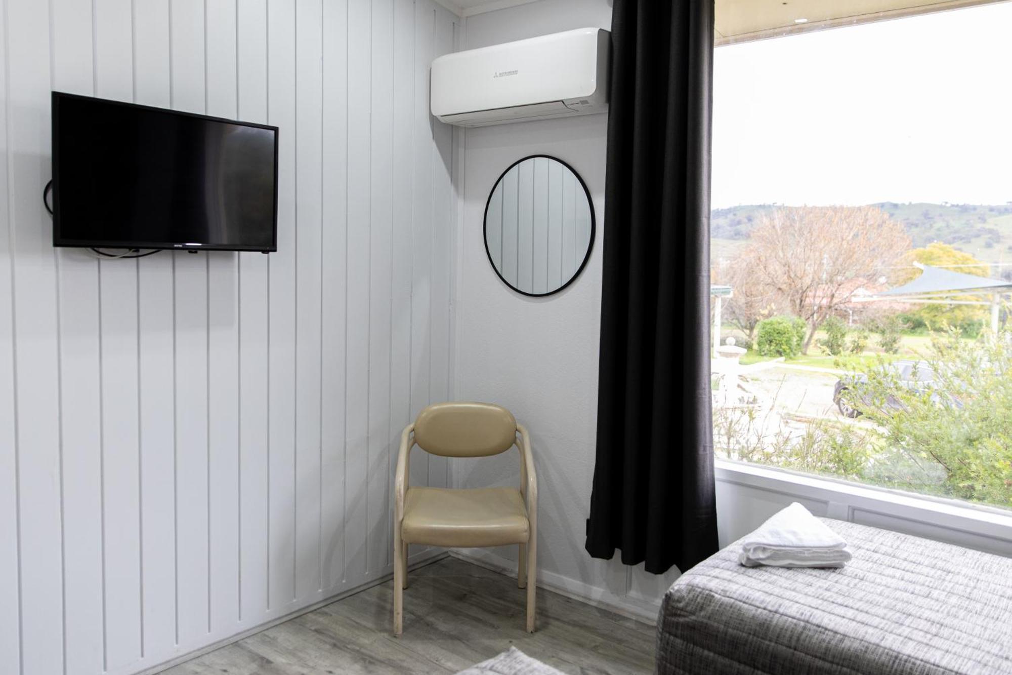 Garden Motor Inn Gundagai Kültér fotó