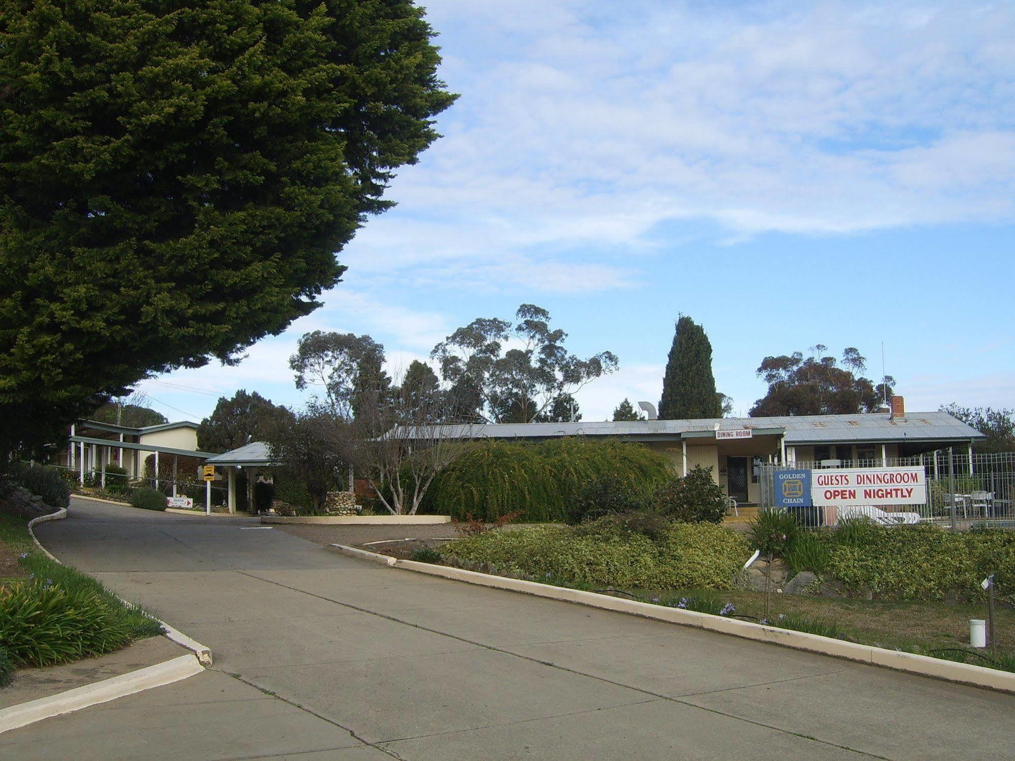 Garden Motor Inn Gundagai Kültér fotó